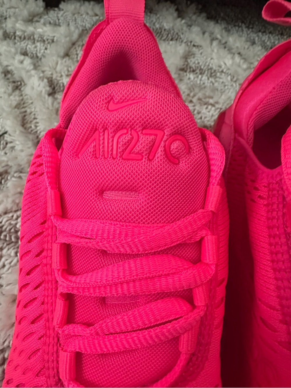 Nike Air Max 270 Triple Pink - Picture 3 of 6